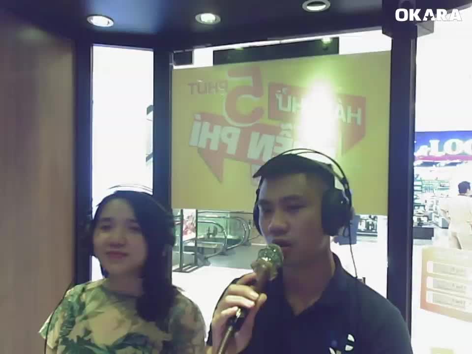 Phố không em