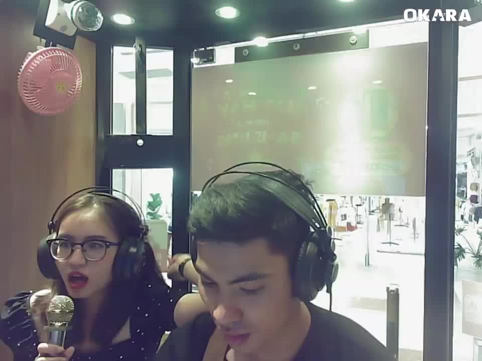 Yêu em dại khờ