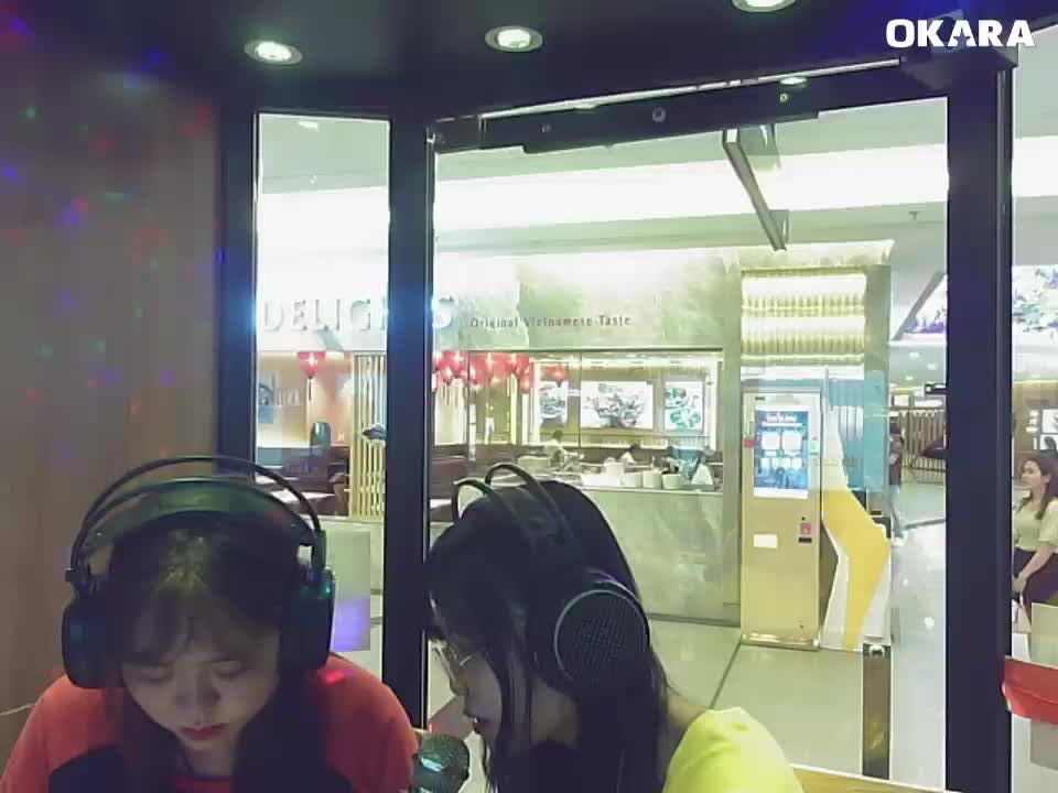 Có anh ở đây rồi