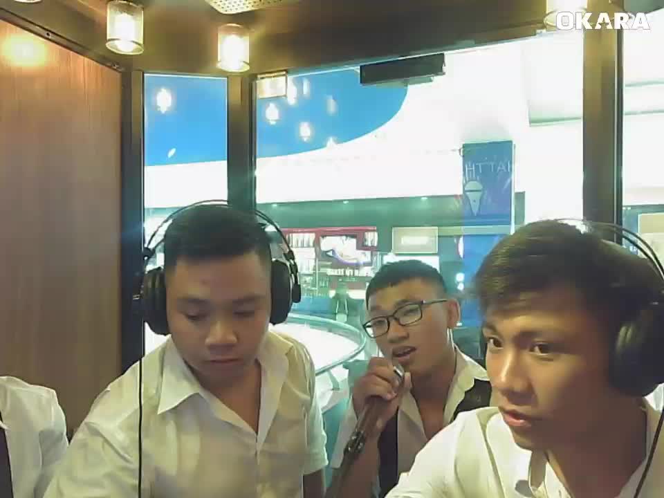 Nơi này có anh
