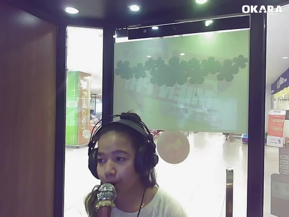 Mnus Srey Mean Songsa Jren Min Men Sava Ley Karaoke - មនុស្សស្រីមានស​ង្សារច្រើន Karaoke