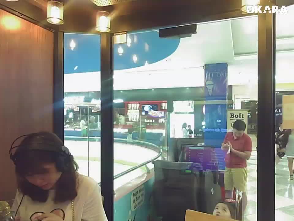 Phía sau em