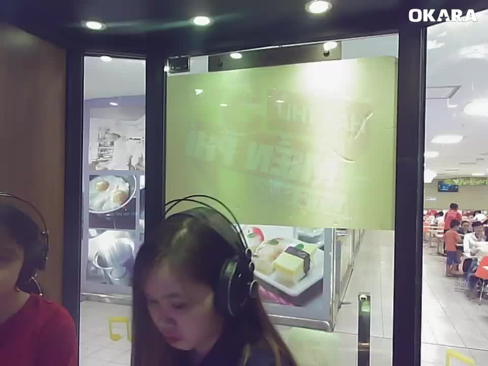 Đừng ai nhắc về anh ấy