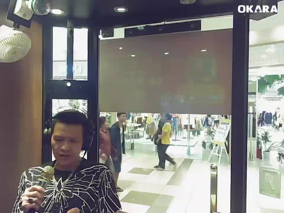 Trái tim bên lề