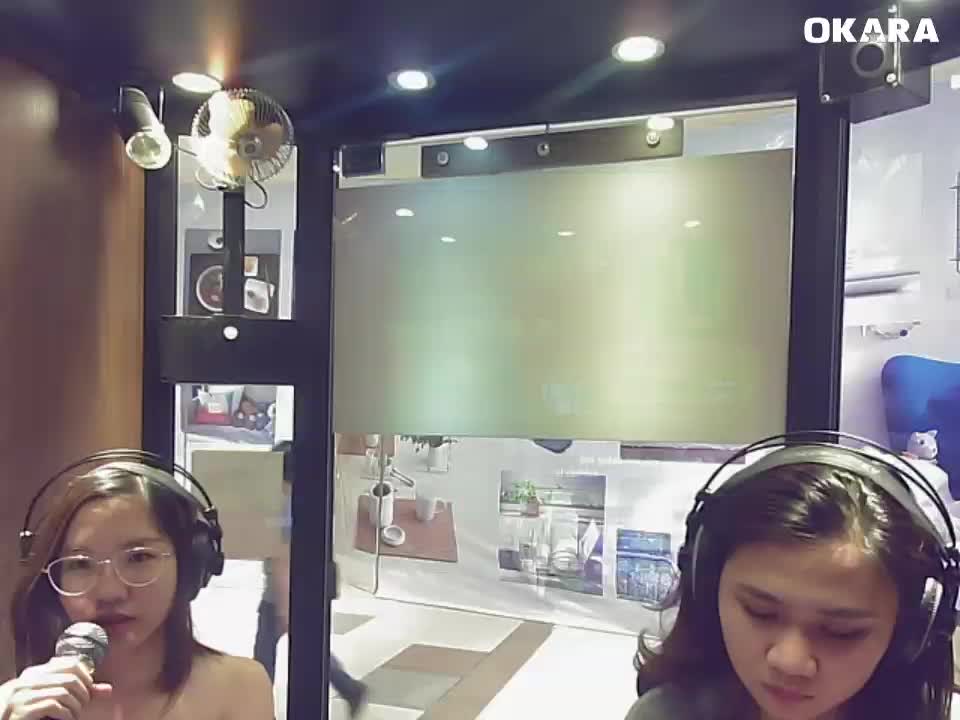 Đừng ai nhắc về anh ấy