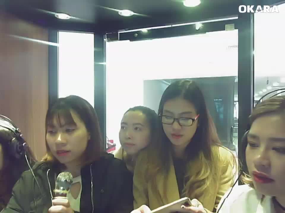 Để cho em khóc