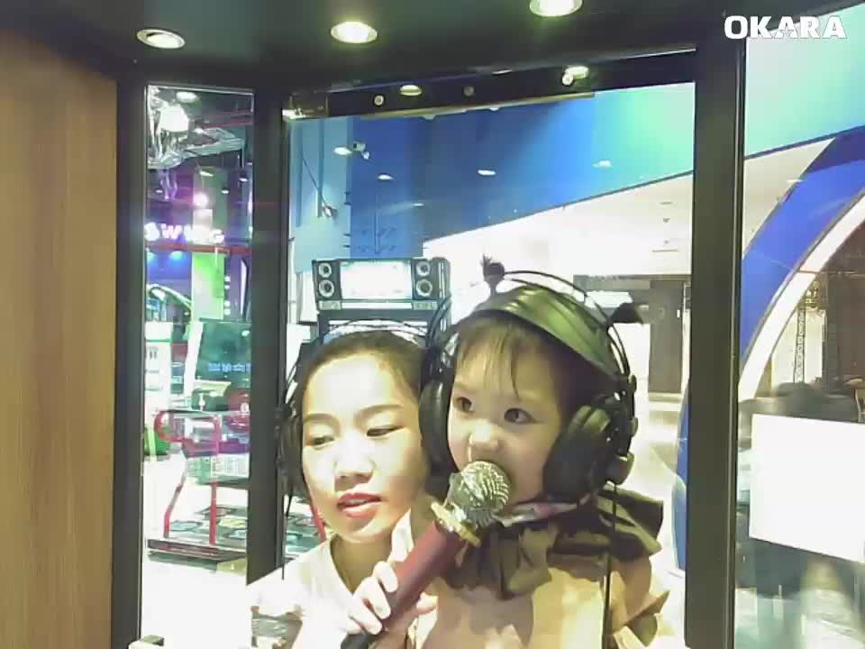 Yêu em dại khờ
