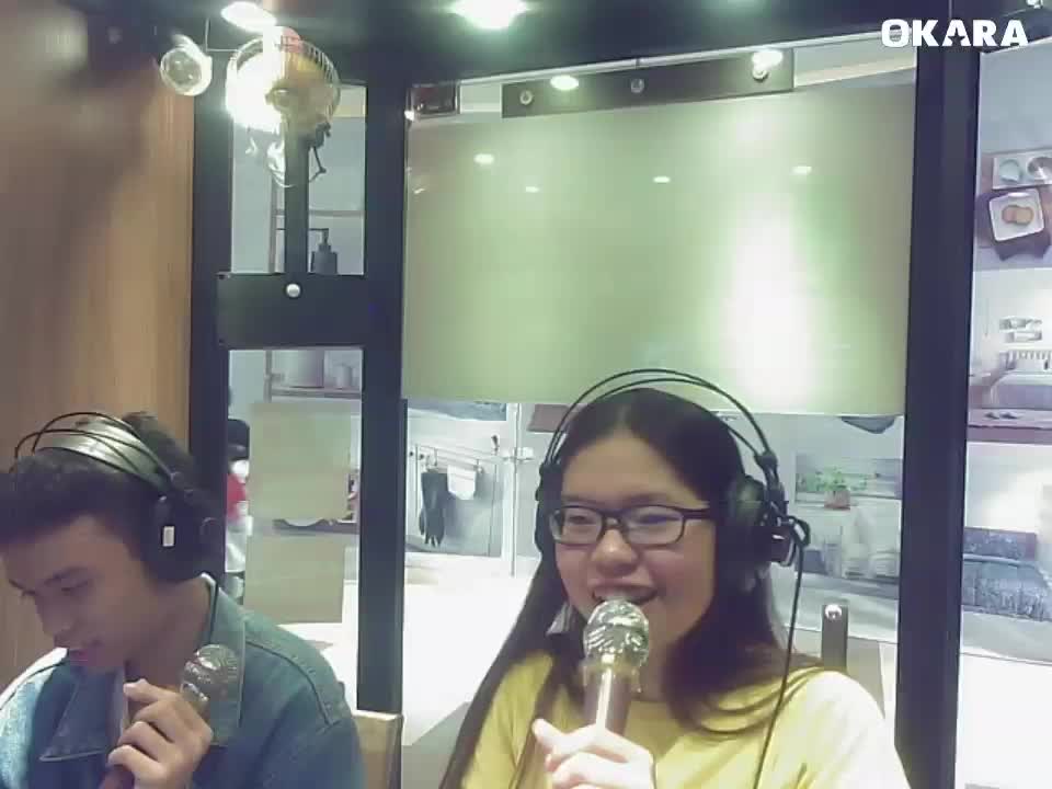 Cơn mưa ngang qua