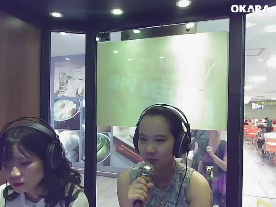 Cho em gần anh thêm chút nữa