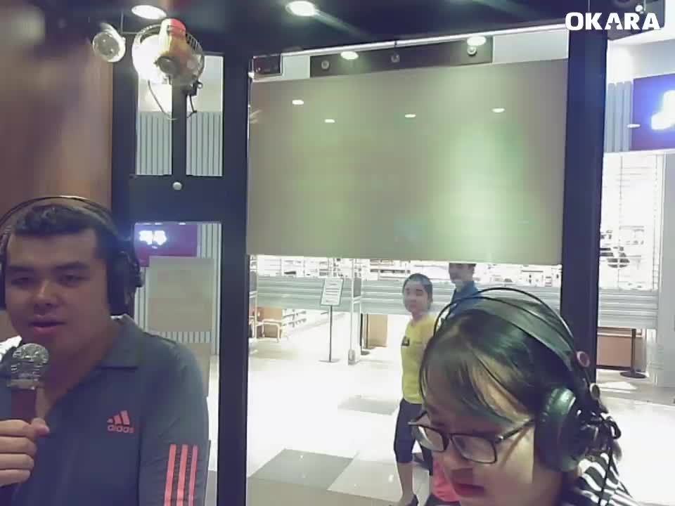 Cơn mưa ngang qua