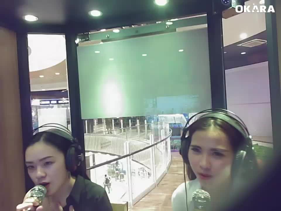 [Karaoke] Em Đã Thấy Anh Cùng Người Ấy - Hương Giang Idol