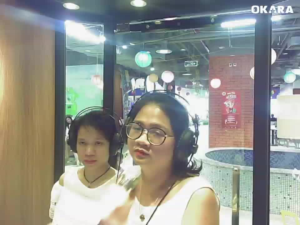 Đừng ai nhắc về anh ấy