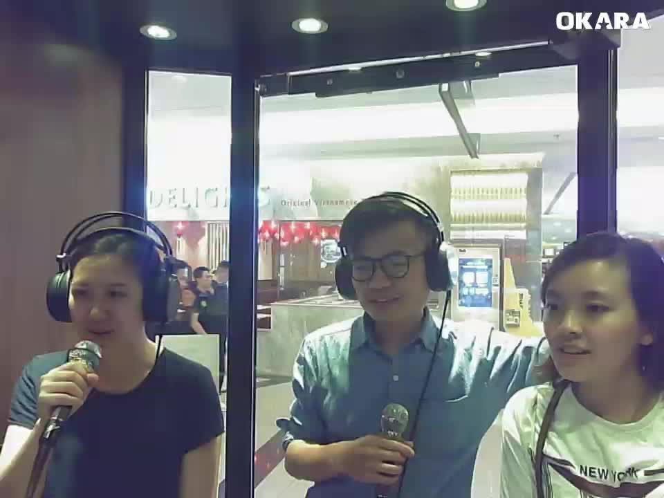 Trái tim bên lề