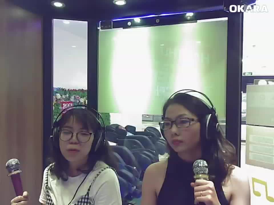 Đừng ai nhắc về anh ấy